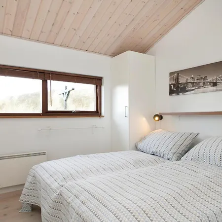 3 Bedroom Lovely In Lokken *