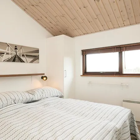 3 Bedroom Lovely In Lokken Gronhoj (Nordjylland)